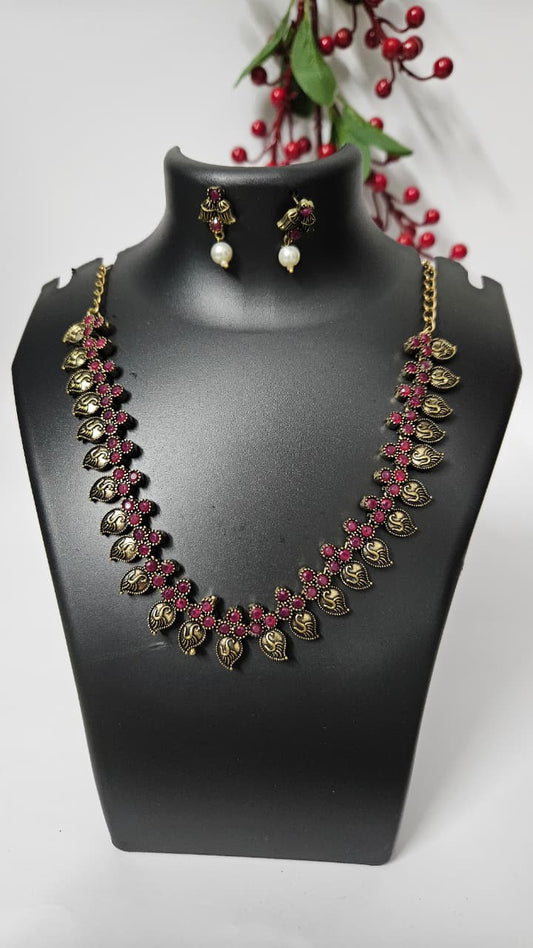 Antique Gold-Plated Necklace Set with Earrings – Green & Pink Stone Options