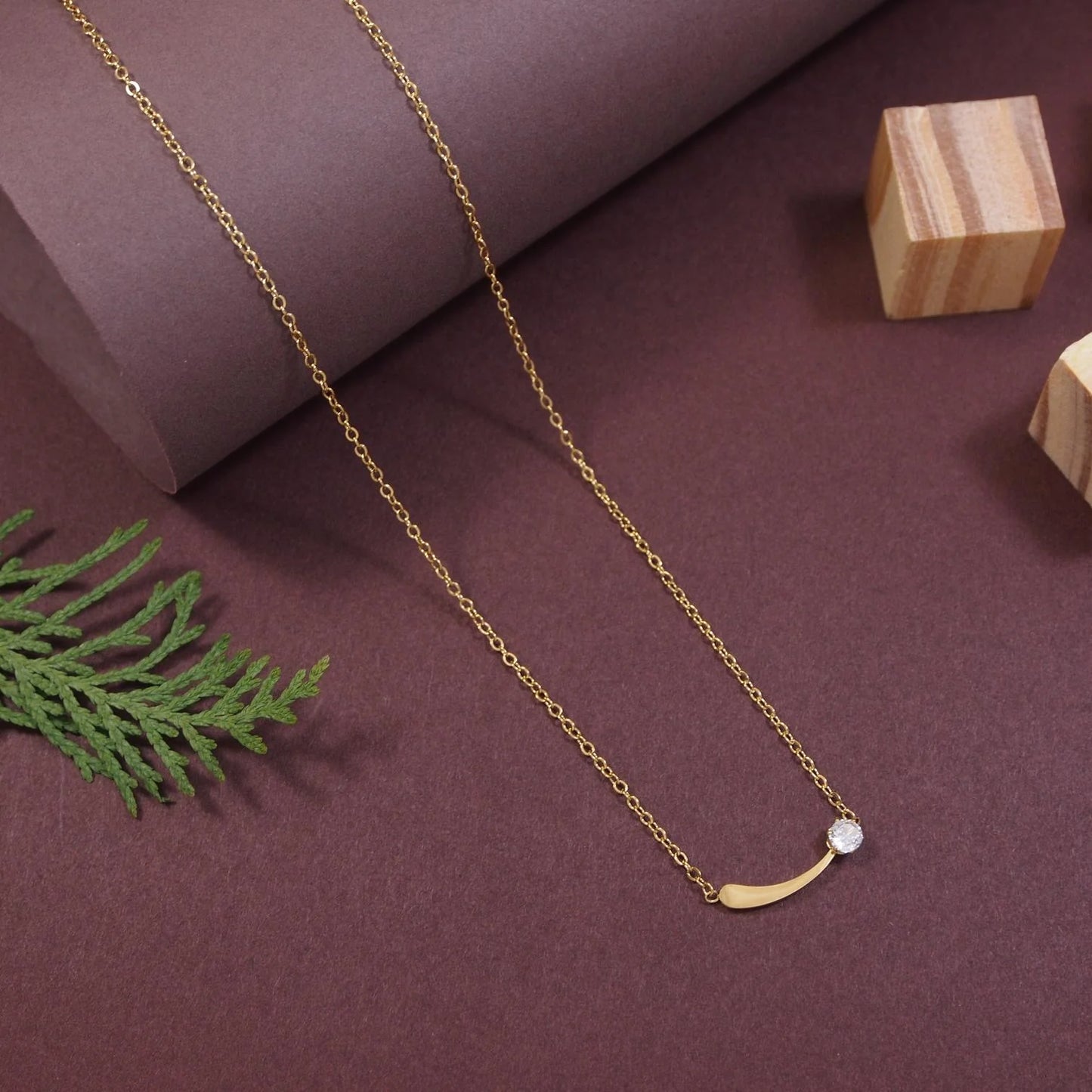 Stainless Steel Necklace - Gold plated