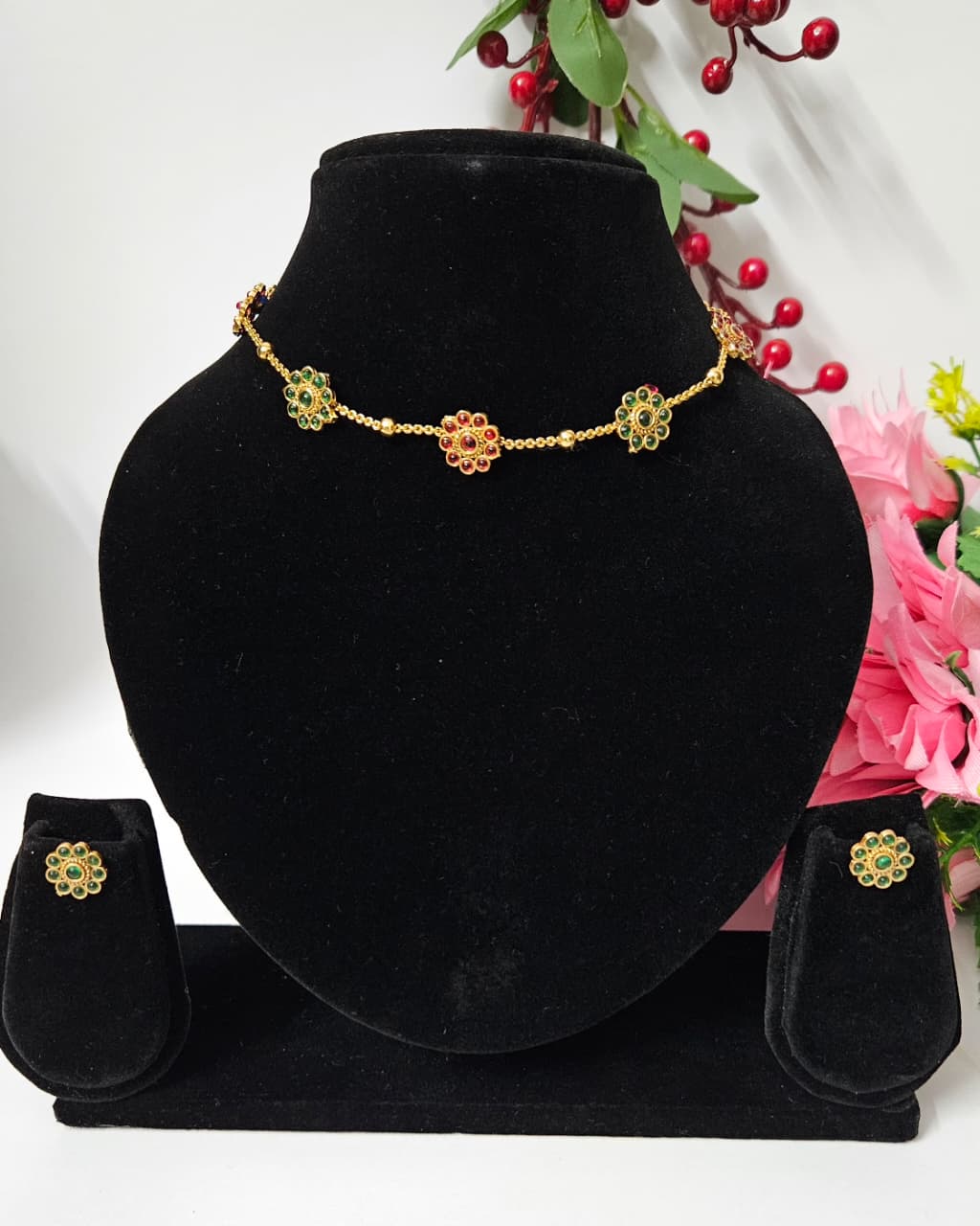 Floral Choker Necklace Set with Earrings – Blue, White, Red & Green