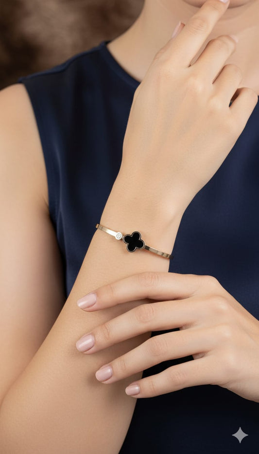 Black Enamel Star Shaped Stone Anti-Tarnish Designer Bangle